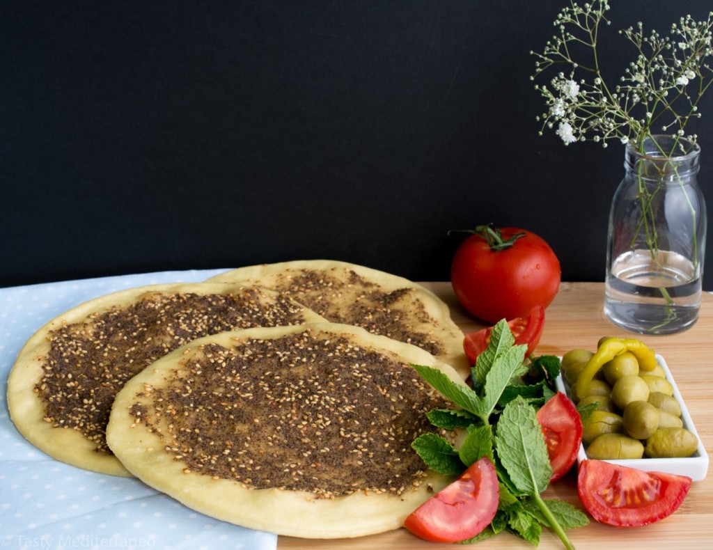 Za’atar Man’ouche Lebanese Flat bread with herbs Tasty Mediterraneo