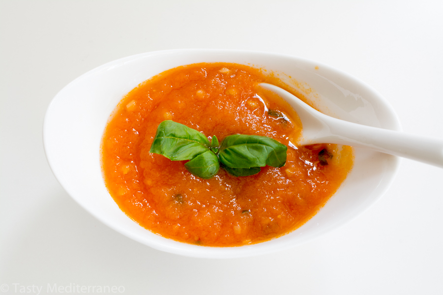 tasty-mediterraneo-fresh-tomato-basil-sauce-recipe.jpg