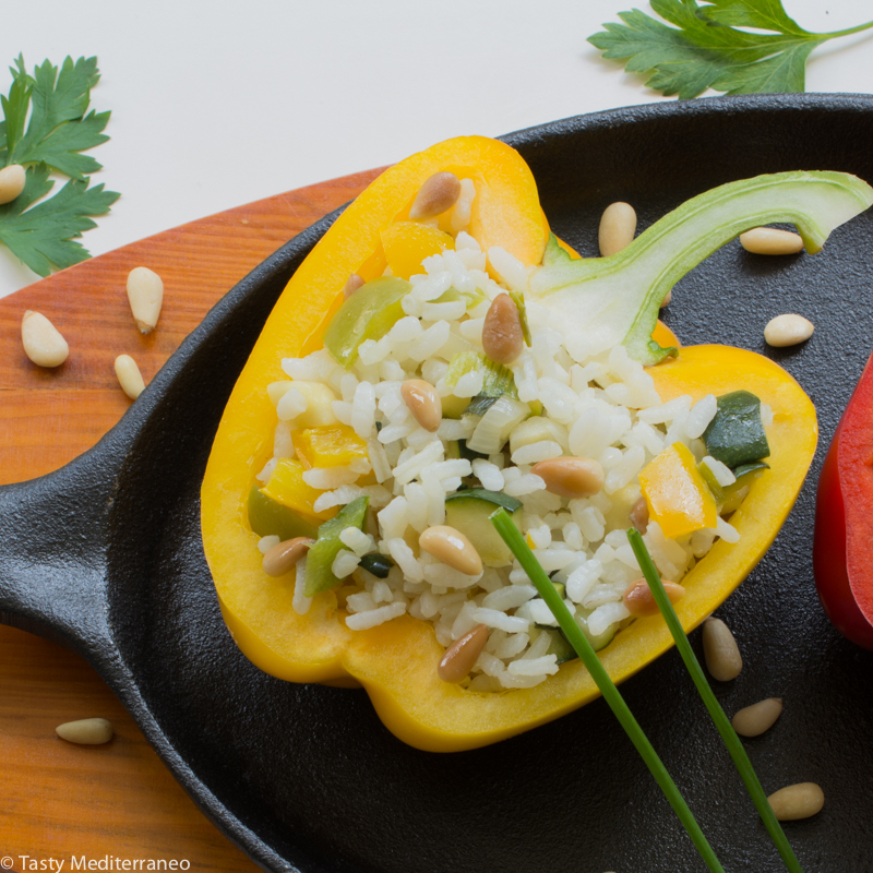 tasty-mediterraneo-rice-stuffed-peppers