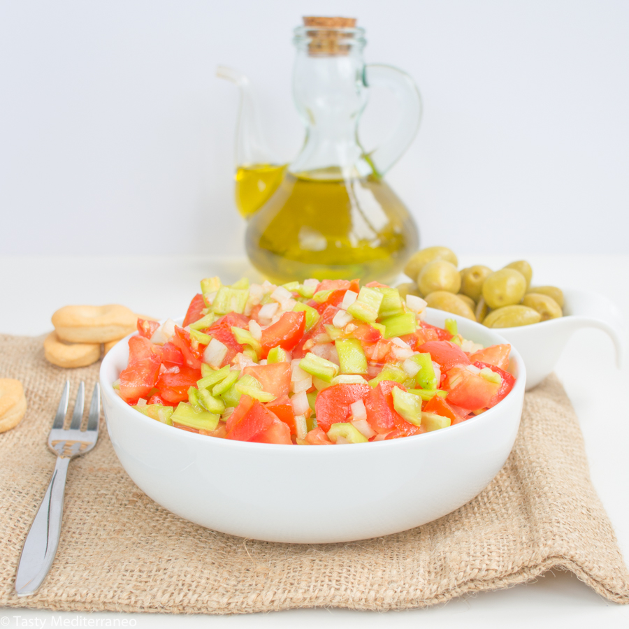 tasty-mediterraneo-mediterranean-trampo-salad