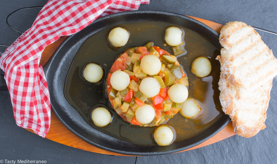 Tasty-mediterraneo-pisto-manchego-with-potatoes