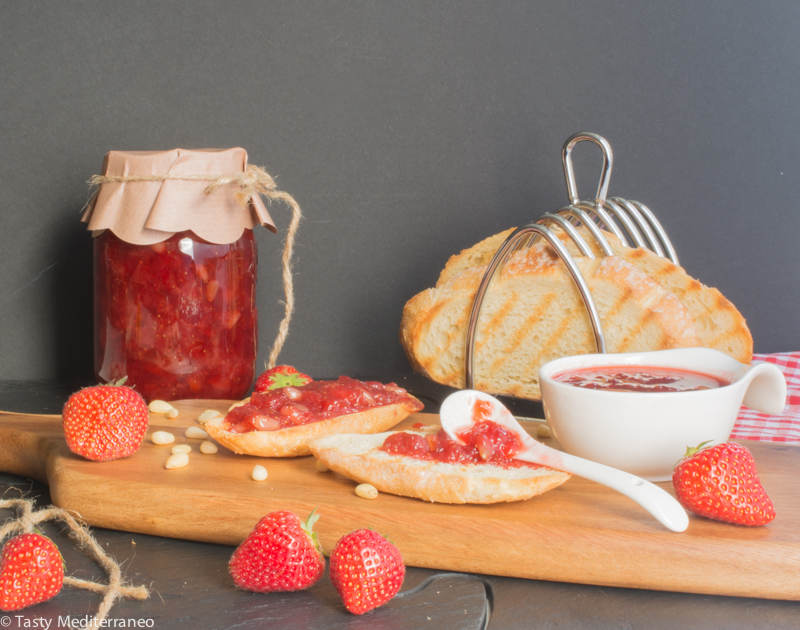 Tasty-mediterraneo-confiture-fraises-vanille-pignons-de-pin