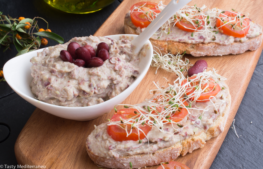 Tasty-mediterraneo-red-beans-avocado-tahine-paté