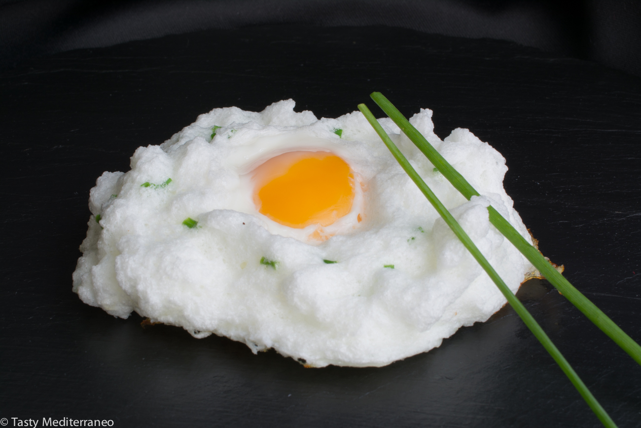 Tasty-Mediterraneo-egg-cloud-chives