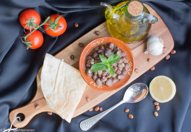 Tasty-Mediterraneo-Lebanese-foul-fava-beans