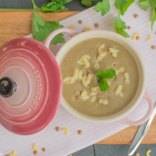 الرشتا – حساء العدس بالمعكرونة