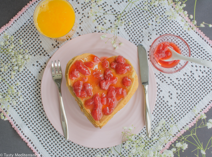 Tasty-Mediterraneo-St.Valentine-pancakes