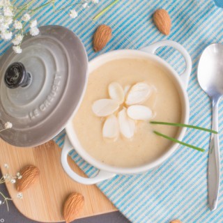 Cauliflower & almond soup