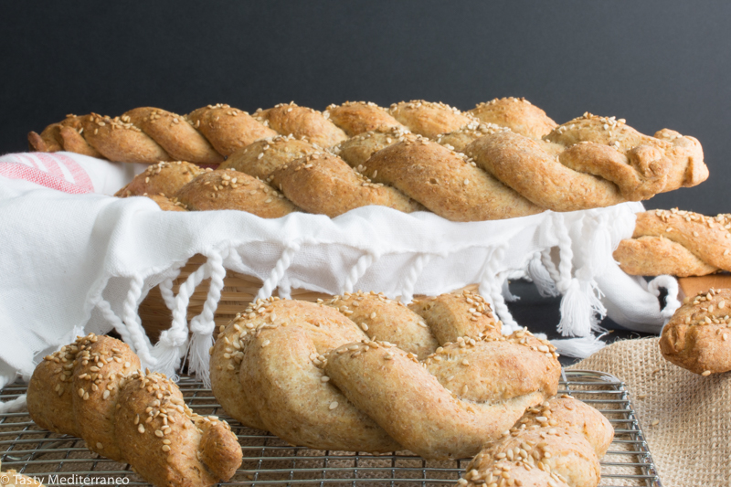 Tasty-Mediterraneo-bread