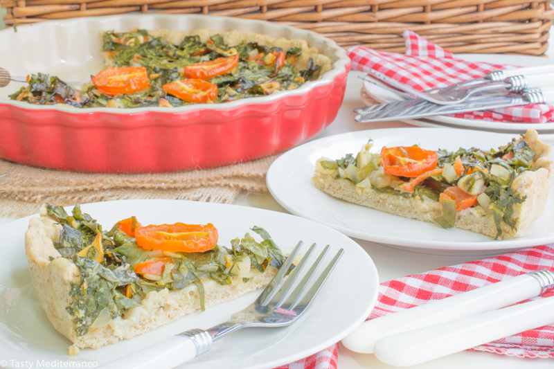 Tasty-Mediterraneo-parsley-garlic-tomato-flatbread