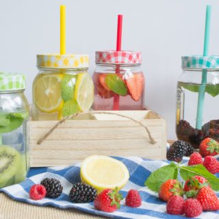 Agua de frutas frescas