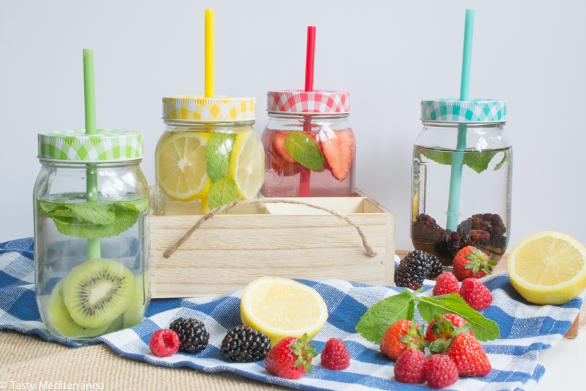 Tasty-Mediterraneo-fruits-infused-water