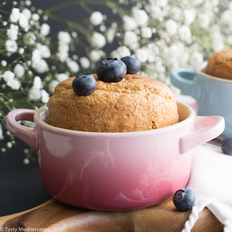 Tasty-Mediterraneo-healthy-mini-birthday-cake