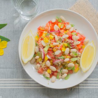 Ensalada mediterránea de alubias blancas