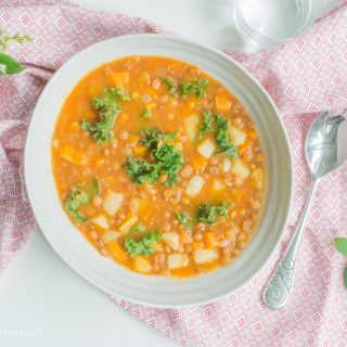 Soupe de lentilles au chou kale