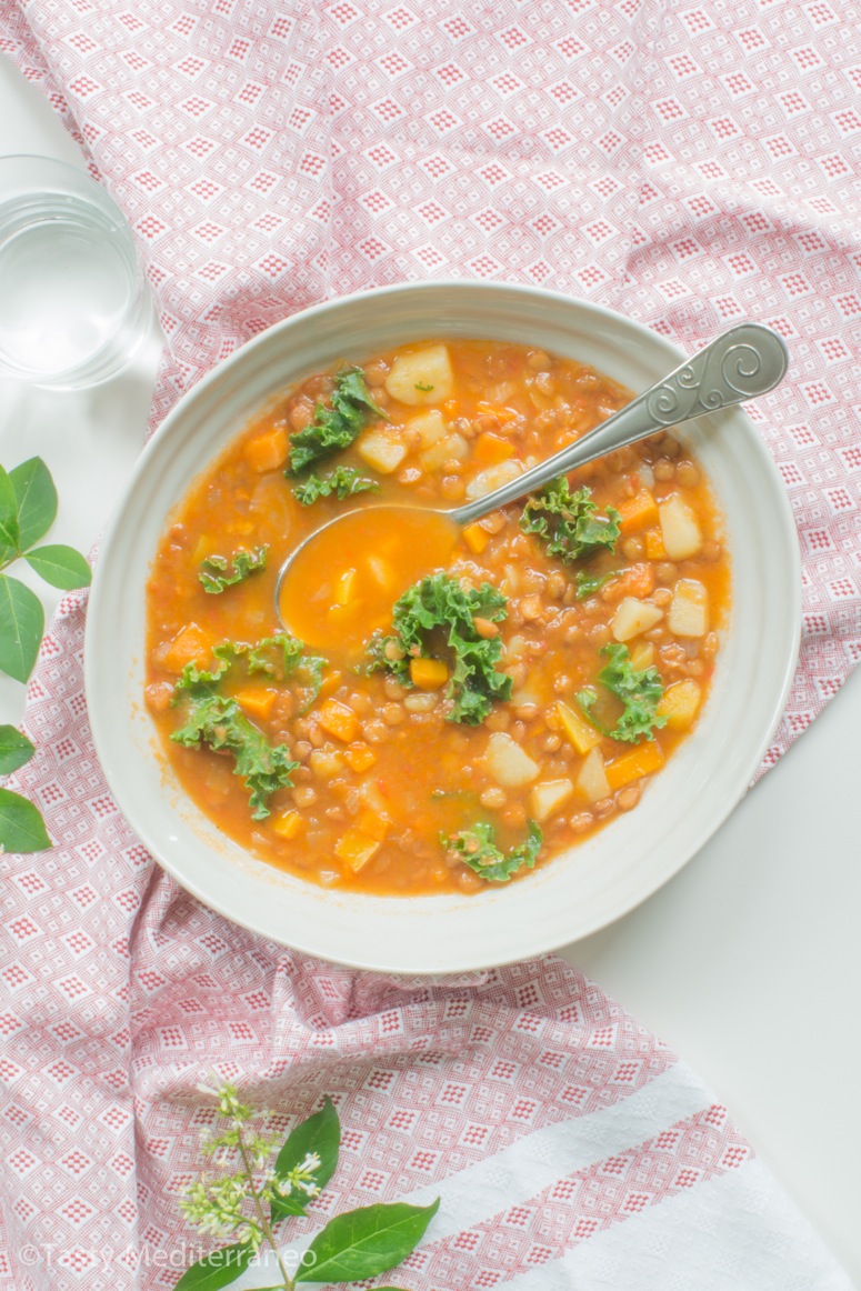 Tasty-Mediterraneo-lentils-soup