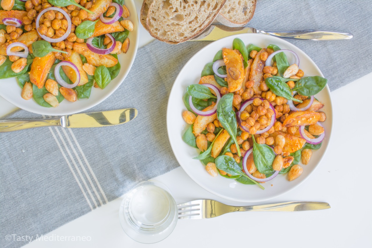 tasty-mediterraneo-roasted-chickpea-almond-salad