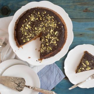 Spelt cake with chocolate & pistachio topping