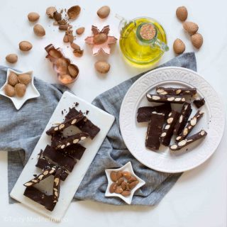 Turrón de chocolate, almendras y AOVE