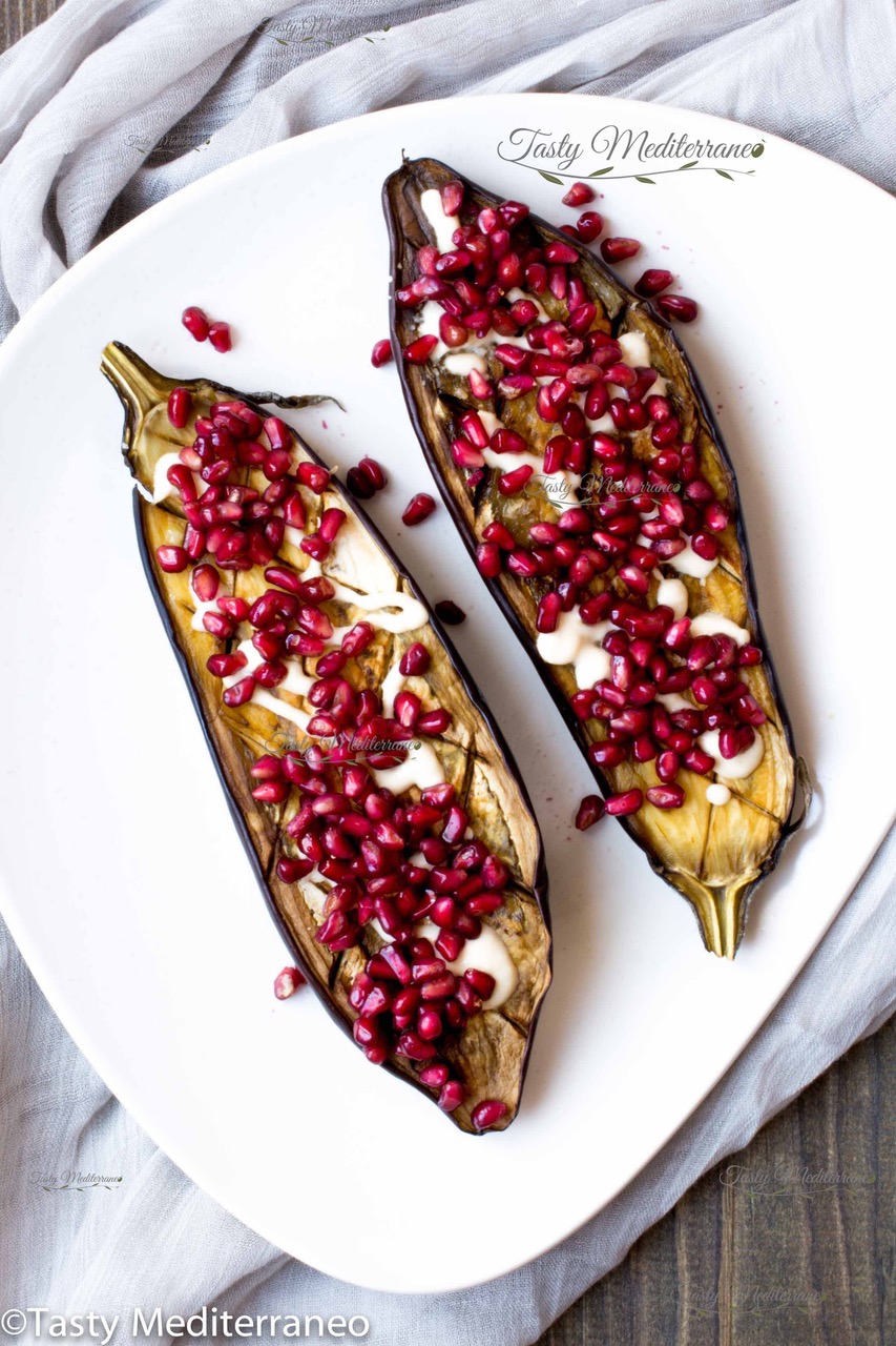 Aubergine Rôtie, Sauce Tahini, Sumac et Coriandre - Recettes Entrées e –  Prana Foods