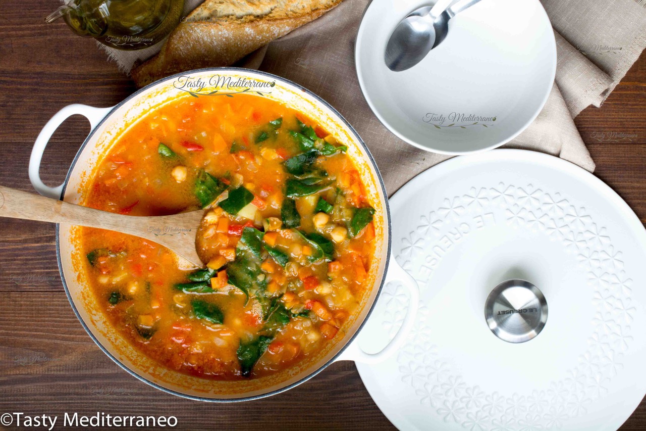 Estofado mediterráneo de garbanzos y verduras – Tasty Mediterraneo