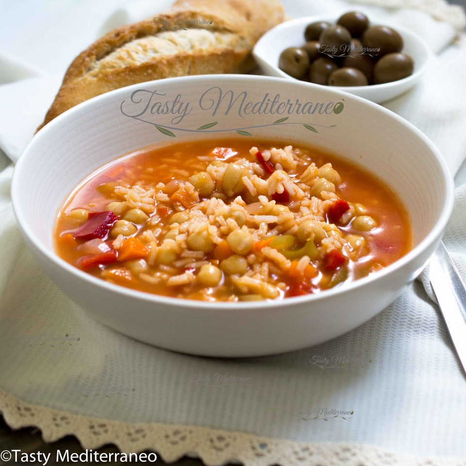 Sopa mediterránea de garbanzos y arroz – Tasty Mediterraneo